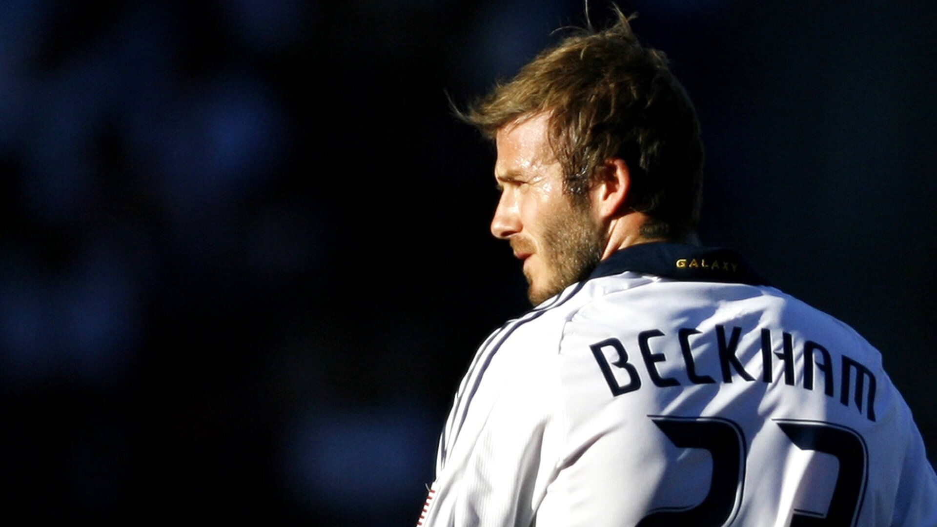 冰与火的碰撞，印尼绝杀日本，安赛龙点燃赛场之夜